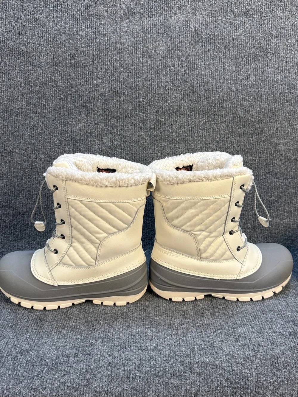 All In Motion Cream and Gray Quilted Lace-Up Winter Boots Size 4